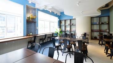 ロビーラウンジ / 12