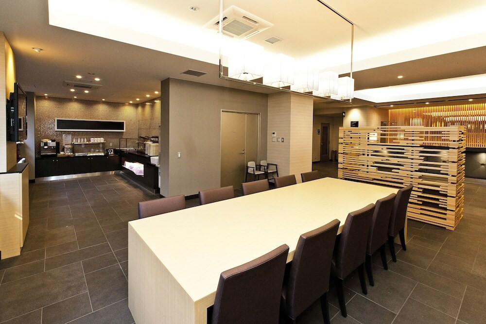 ロビーラウンジ