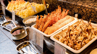 和室 禁煙 和牛付きディナービュッフェ、ビュッフェ朝食