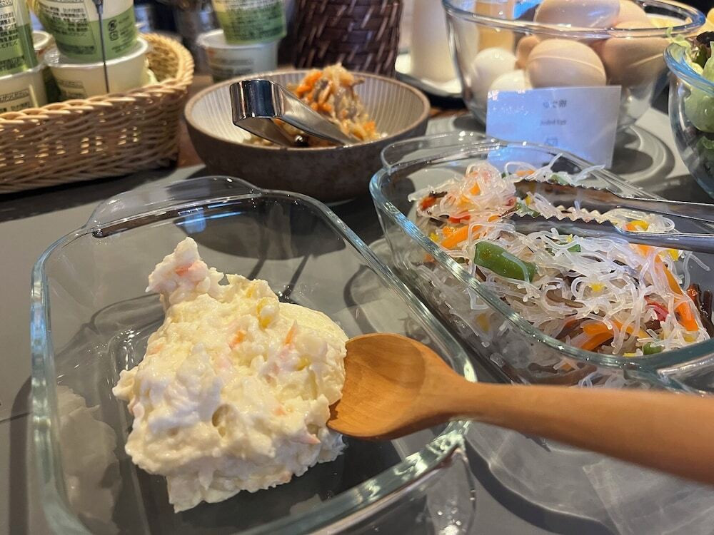 朝食
