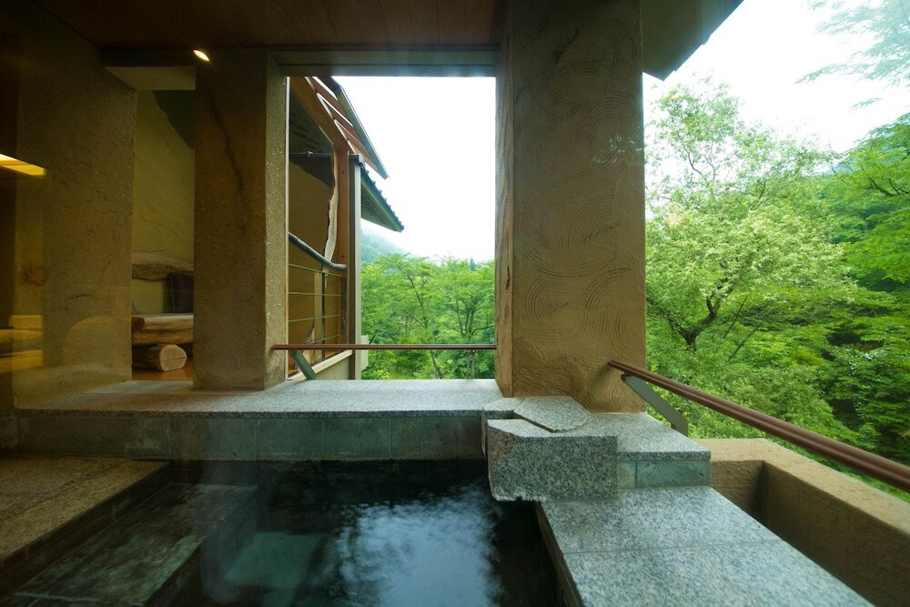 露天風呂付和洋室③