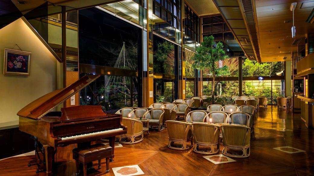 ナイトバーラウンジ / 3