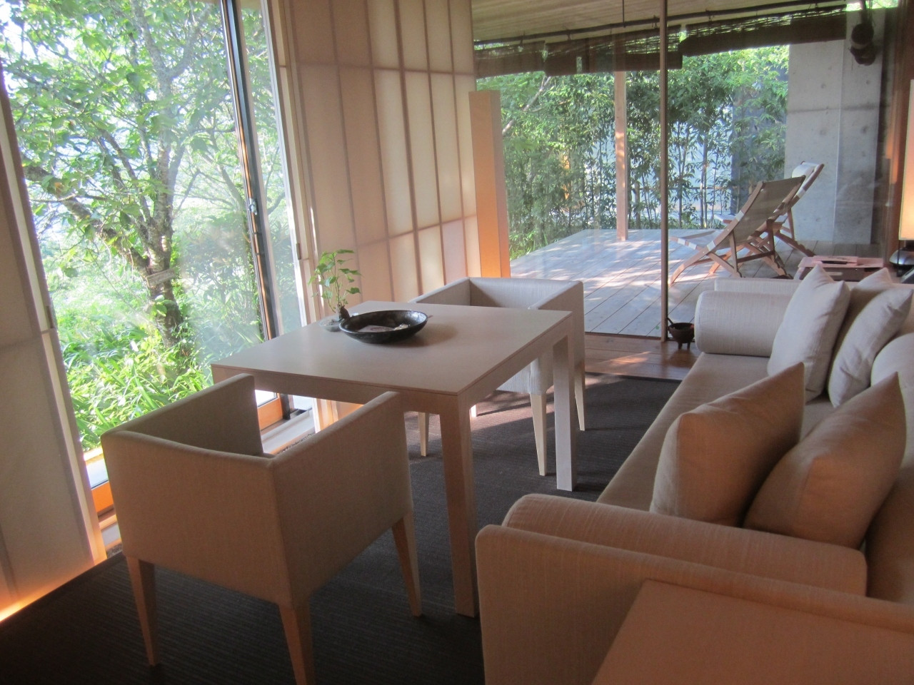 地元の食材を使ったオリジナル料理を楽しむ「オーベルジュ内子」/愛媛県3505813