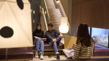 ロビーラウンジ / 18