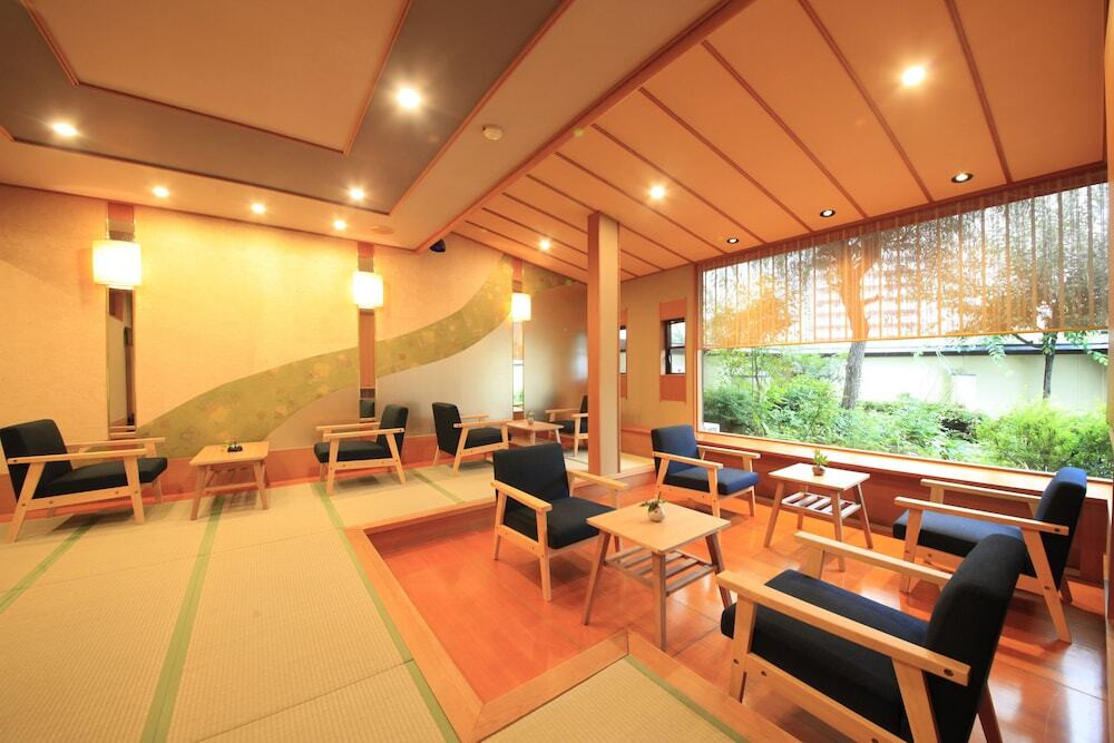 ロビーラウンジ①