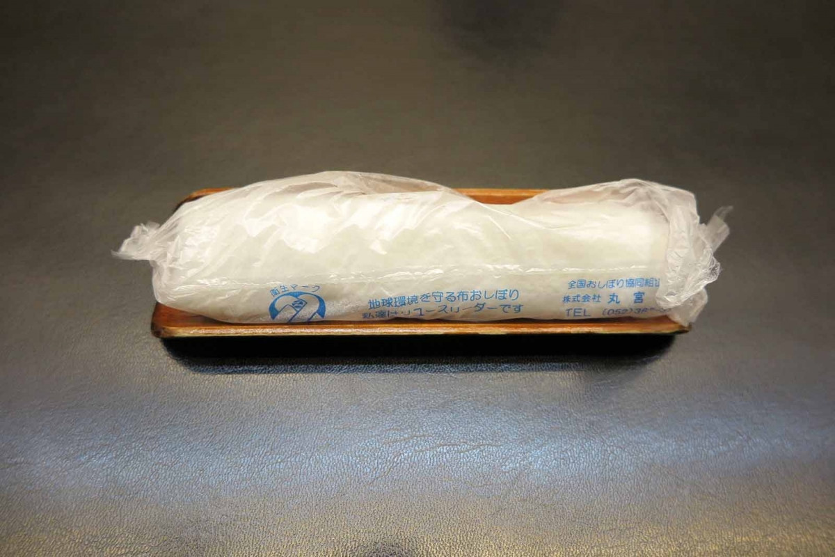 到着時には熱々のおしぼり