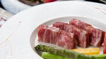 食事・飲み物 / 6