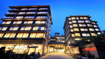 施設の入り口 / 13