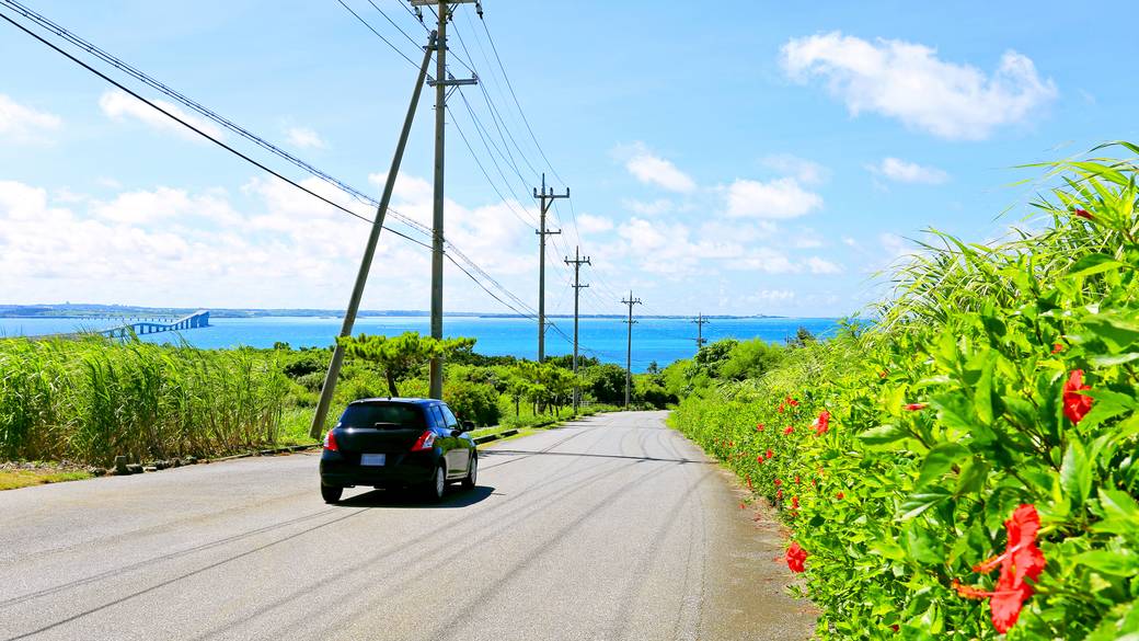 那覇空港に到着
2時間弱のドライブ / 2