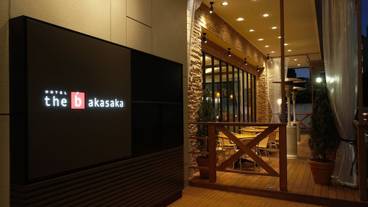 施設の入り口 / 18