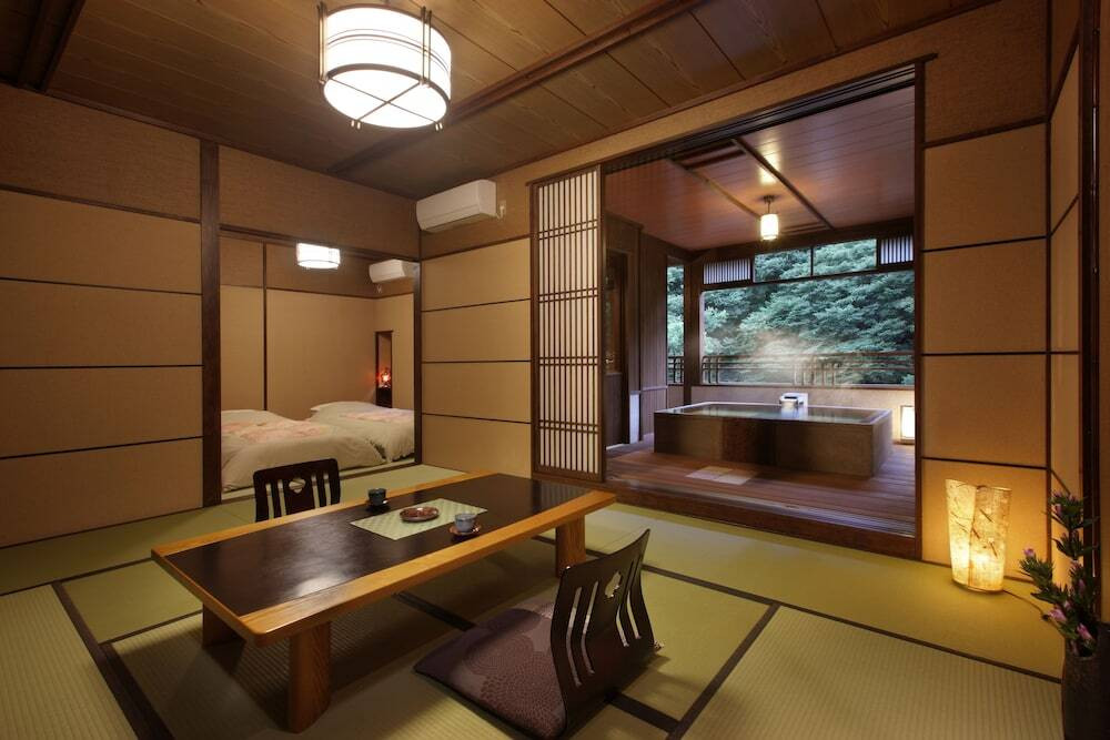 眺望バツグンのテラスから、美しい自然風景が撮影できる宿4279360