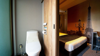 スタンダード ダブルルーム 共用バスルーム