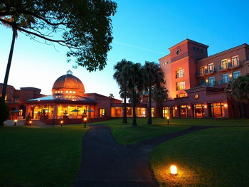 夜はロマンチックなライトアップも楽しんで3637859