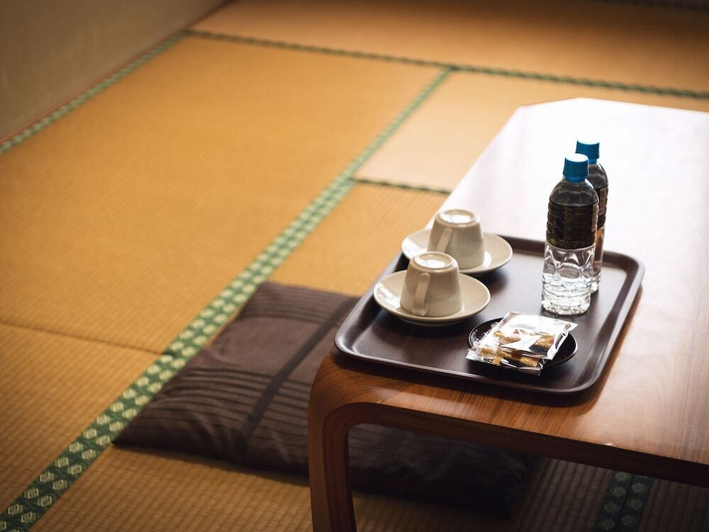 客室内のダイニングエリア