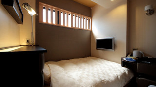 ダブルルーム ダブルベッド 1 台 (13㎡)