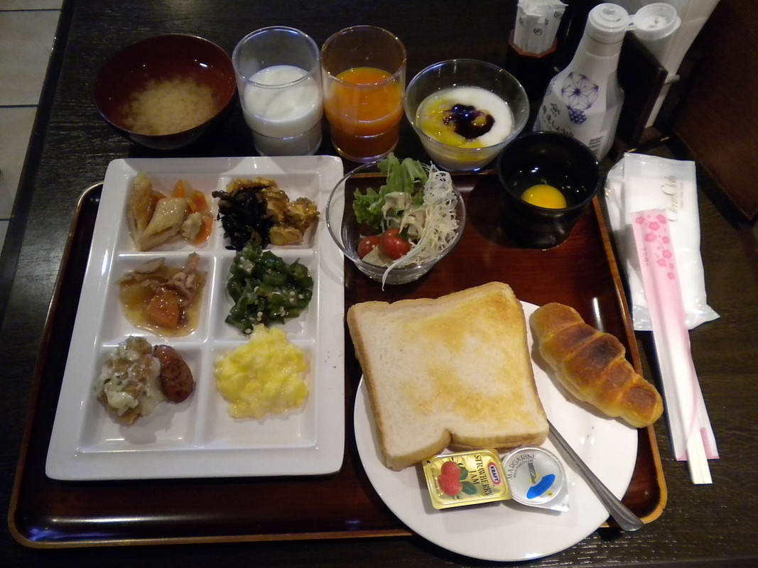 朝食