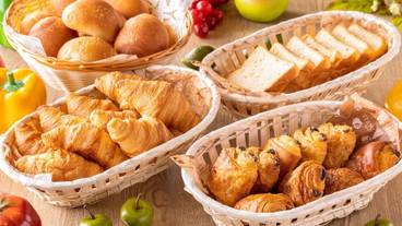 朝食ビュッフェ パン / 6