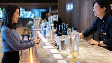 ロビーラウンジ / 13