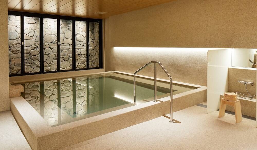 大浴場 洞穴の湯① / 1