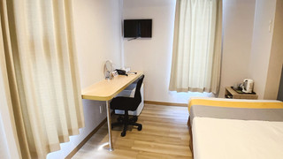 セミダブルルーム