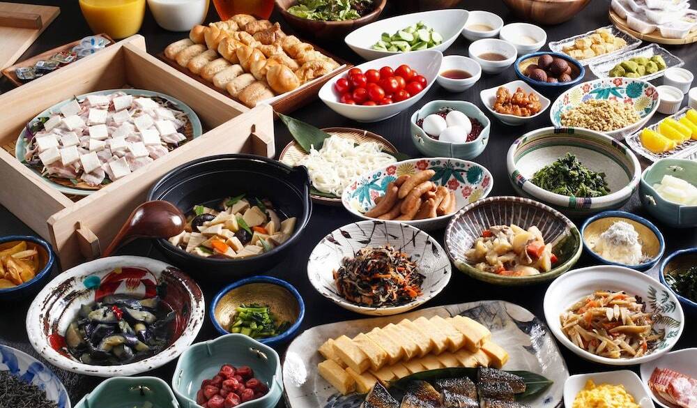 40種類以上が並ぶ
朝食バイキング / 1