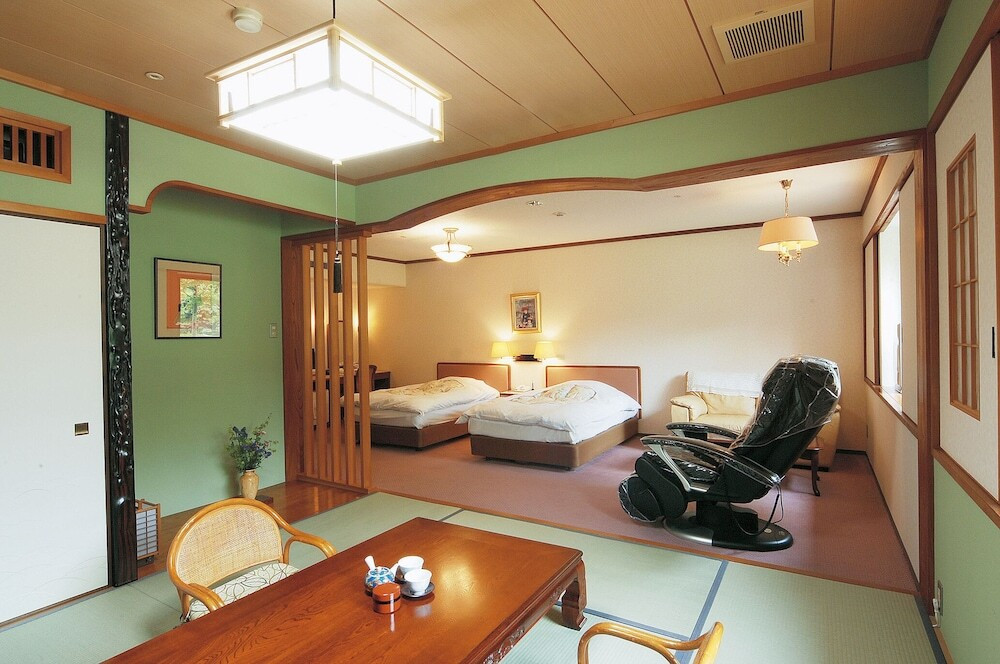 約500人も入浴できる大露天風呂は圧巻！3518104