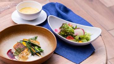 食事・飲み物 / 7