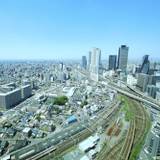 名古屋の景色に興奮
広めの部屋で寛いで / 4