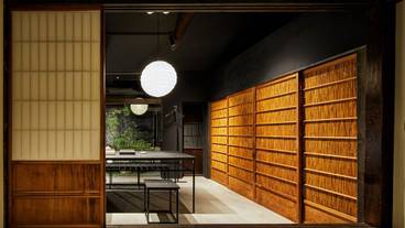 客室内のダイニングエリア / 4