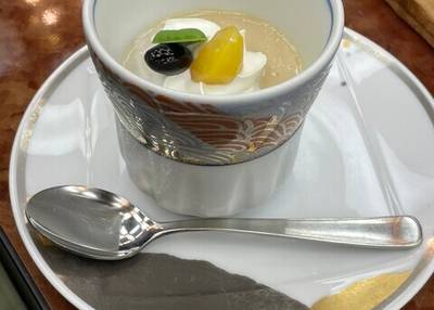 司ロイヤルホテル