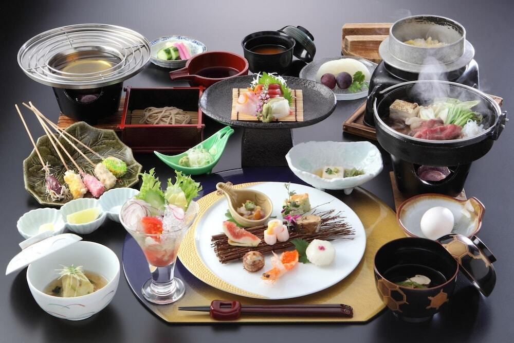 露天風呂付き離れで、子供と一緒にバスタイム。個室での食事も嬉しい◎4019952