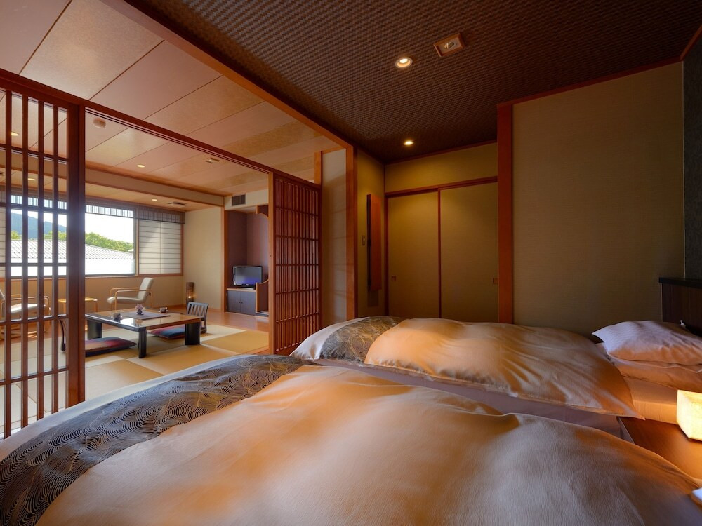 ガッツリ食べてのんびりガールズトークを楽しもう♪3914258