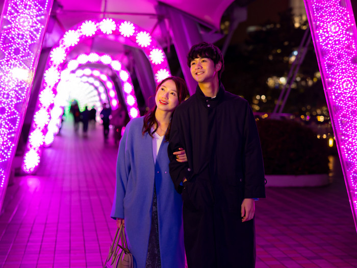 万華鏡のように色を変える「ミルキーウェイ」。2人で進む一歩一歩に胸が高鳴ります