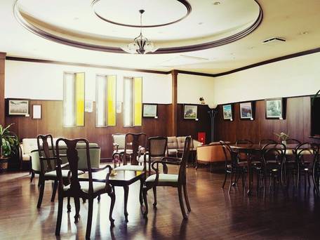 囲炉裏とくつろぎの宿 ホテルやまぶき / 2