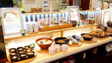 朝食ビュッフェ / 21