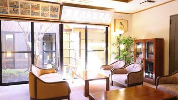 ロビーラウンジ / 8