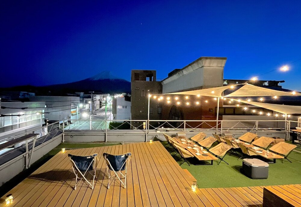 屋上から大迫力の富士山が拝めるお宿♪天気の良い日には屋上BBQも◎3357409