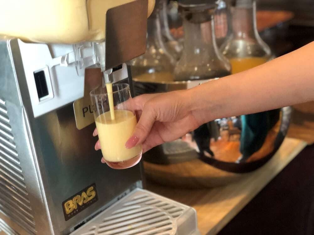 朝食