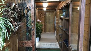 内部エントランス / 2