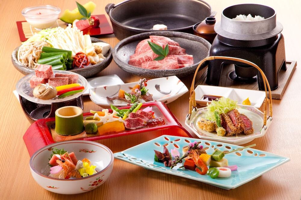 部屋食でゆっくり食事を楽しめる♪3948698