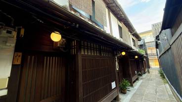 施設の正面 / 3