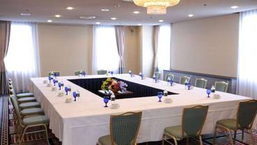 屋内結婚式場 / 23