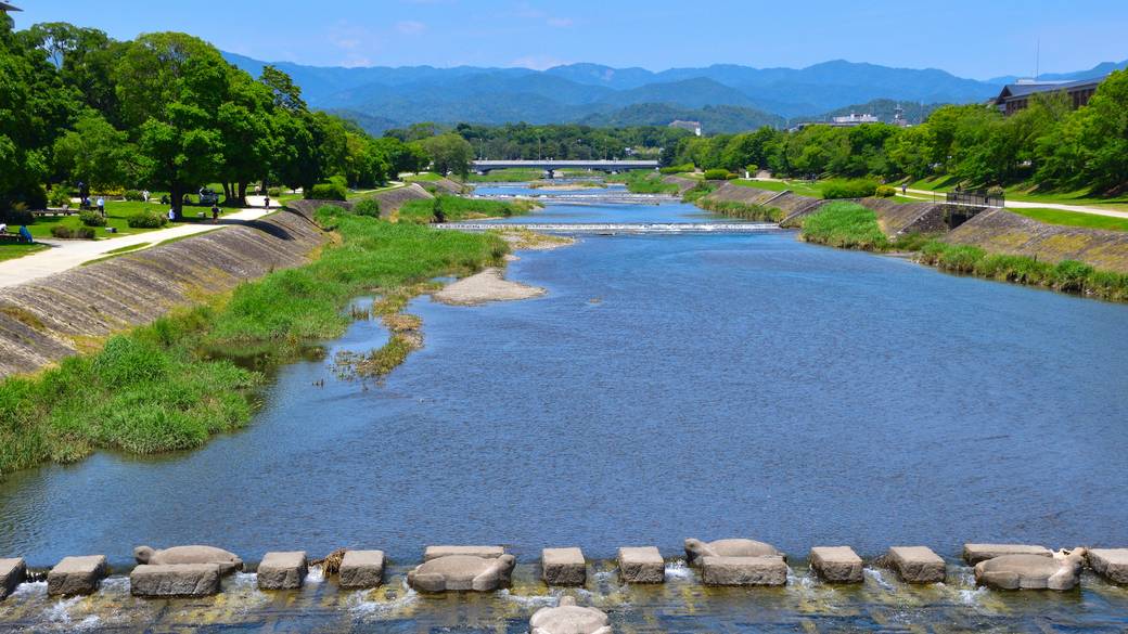 鴨川の飛び石 / 2