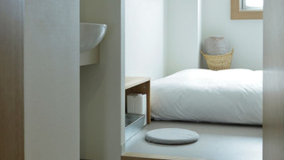 エコノミー ダブルルーム セミダブルベッド 1 台 禁煙 浴槽