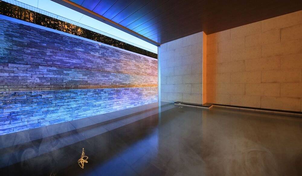 温泉＆セルフエステで
爽やかに始まる朝 / 1