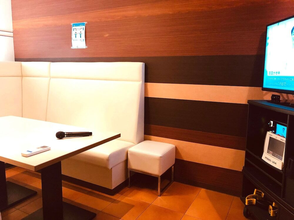 カラオケ ルーム