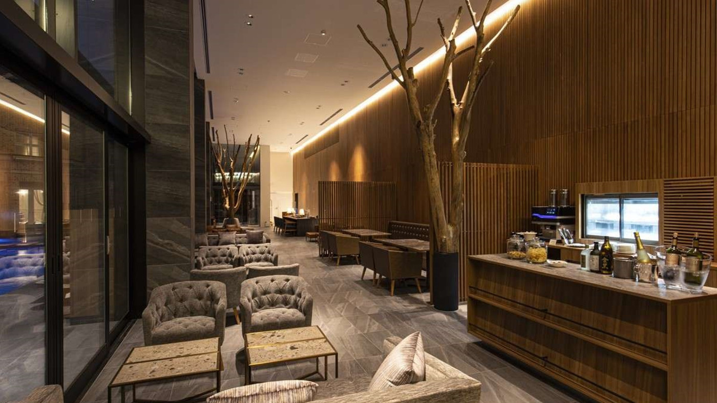 プールサイドでワイン&豪華アラカルトの朝食でご褒美ステイ3465766