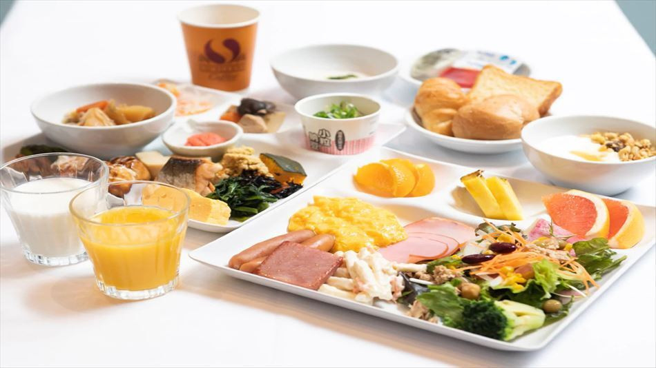 駅から連絡通路で徒歩約1分！悪天候でも楽々到着3415226