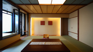 優雅 和室（天然温泉 半露天風呂付き・禁煙）