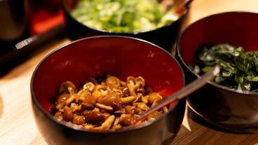 食事・飲み物 / 9